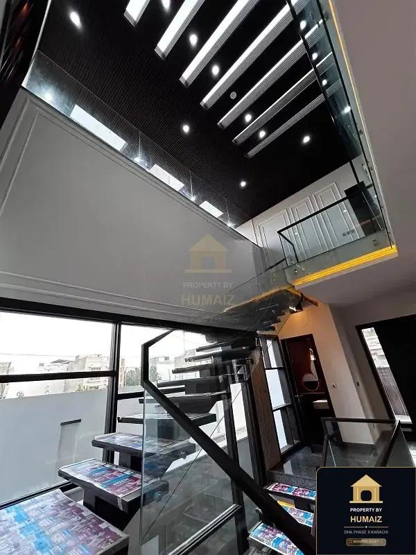 500 Sq. Yd. 7-Bedroom Luxury Villa (West Open, 6 Bath, Residence 18) in DHA Phase 8 For Sale in DHA Phase 8 Karachi — Photograph 11