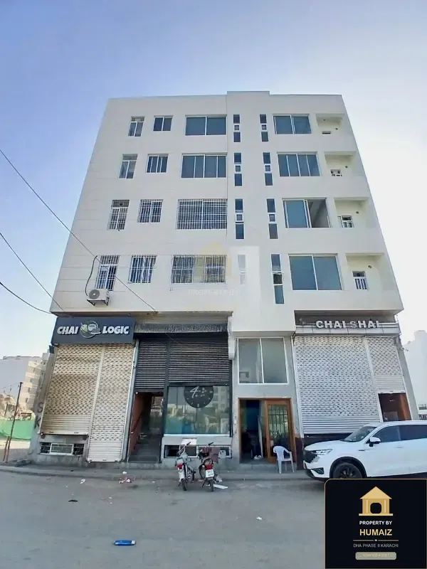 2-Bedroom Luxury Apartment (Boulevard Facing, 2 Bath, Suite 1) on Zulfiqar Commercial For Sale in DHA Phase 8 Karachi — Photograph 18