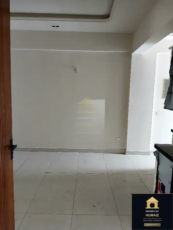 3-Bedroom Luxury Apartment (Boulevard Facing, 3 Bath, Suite 2) on Al-Murtaza Commercial For Sale in DHA Phase 8 Karachi — Photograph 8