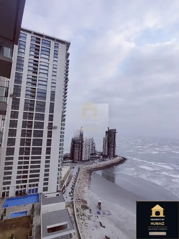 2-Bedroom Luxury Apartment (Sea Facing, 3 Bath, Suite 79) at The Views For Sale in DHA Phase 8 Karachi — Photograph 2