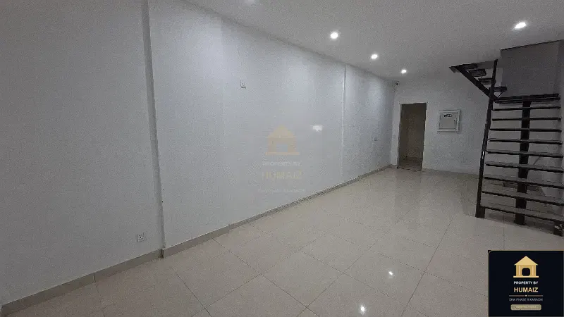44 Sq. Yd. Commercial Retail Shop on Zulfiqar Commercial For Rent in DHA Phase 8 Karachi — Photograph 9
