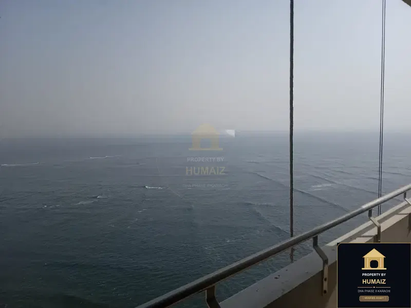 3-Bedroom Luxury Apartment (Sea Facing, 5 Bath, Suite 25) at Pearl Towers For Sale in DHA Phase 8 Karachi — Photograph 14