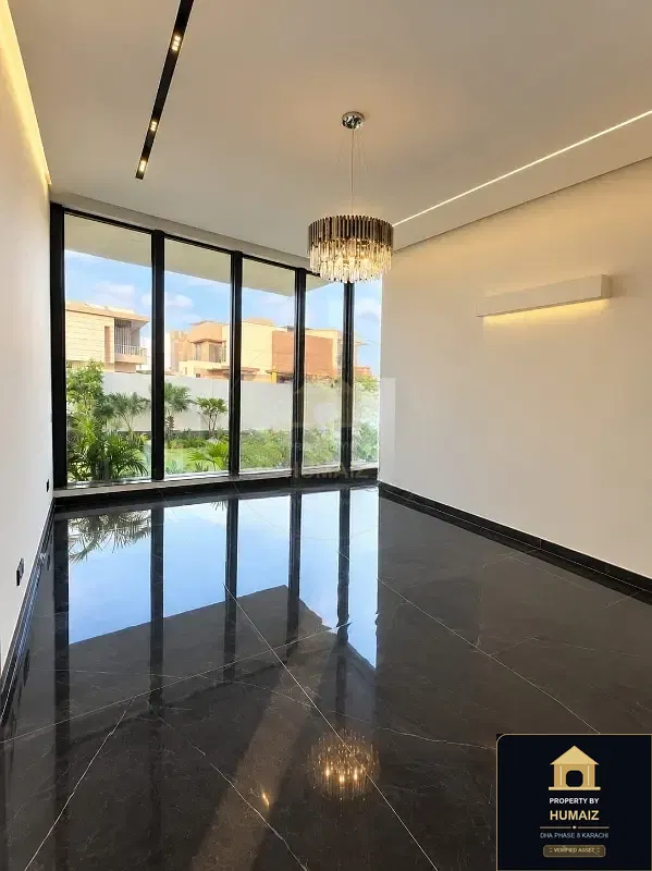 1,000 Sq. Yd. 6-Bedroom Luxury Villa (1 Bath, Residence 52) in DHA Phase 8 For Sale in DHA Phase 8 Karachi — Photograph 4