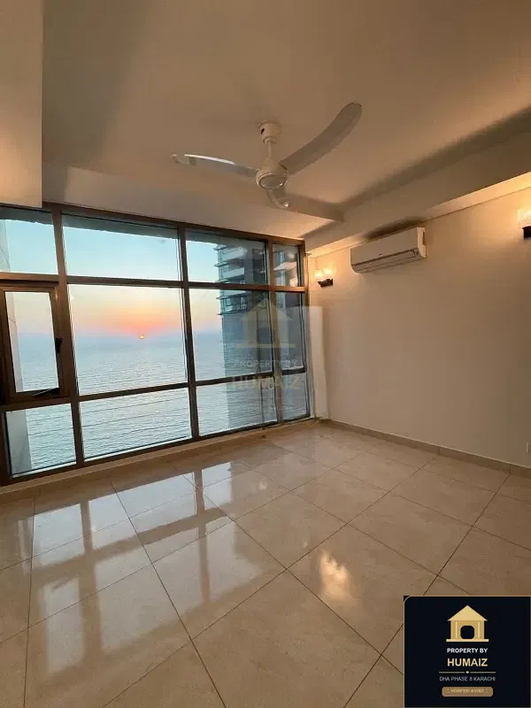 3-Bedroom Luxury Apartment (Sea Facing, 5 Bath, Suite 12) at Reef Towers For Sale in DHA Phase 8 Karachi — Photograph 2