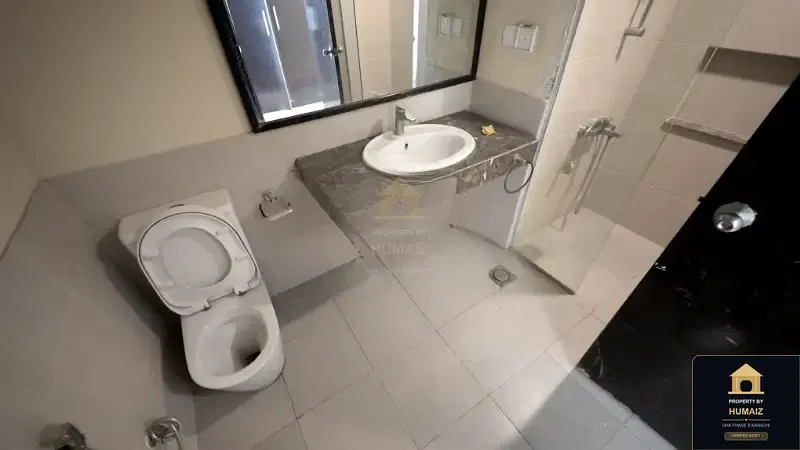 2-Bedroom Luxury Apartment (Sea Facing, 4 Bath, Suite 3) at Coral Towers For Sale in DHA Phase 8 Karachi — Photograph 12