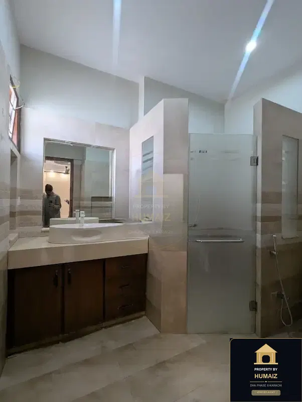 150 Sq. Yd. 4-Bedroom Luxury Villa (Basement, 5 Bath, Residence 3) at Creek Vistas For Rent in DHA Phase 8 Karachi — Photograph 4