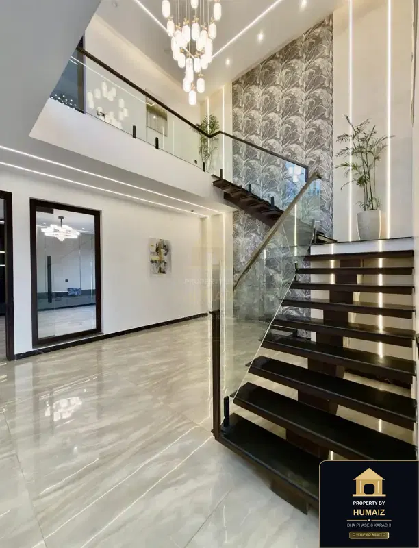 500 Sq. Yd. 5-Bedroom Luxury Villa (Basement, 6 Bath, Residence 26) in DHA Phase 8 For Rent in DHA Phase 8 Karachi — Photograph 2