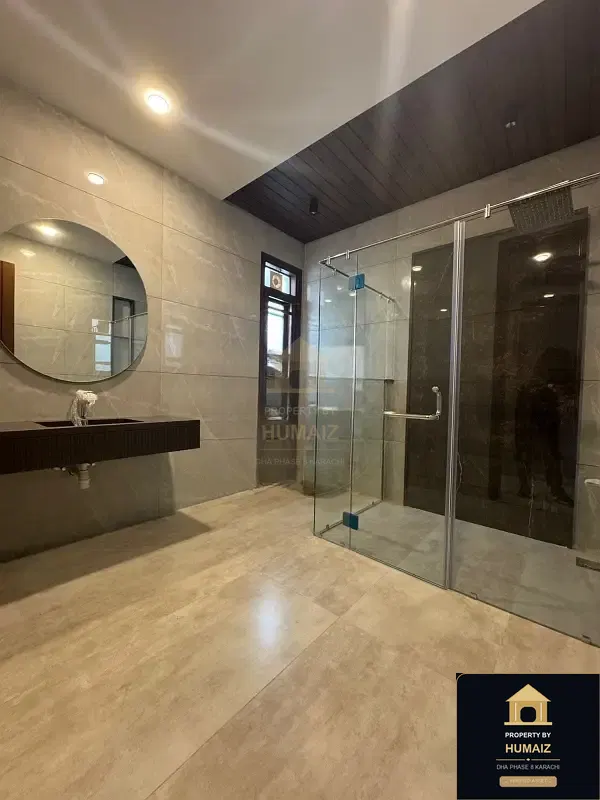 120 Sq. Yd. 4-Bedroom Luxury Villa (Basement, 5 Bath, Residence 1) in DHA Phase 8 For Sale in DHA Phase 8 Karachi — Photograph 4