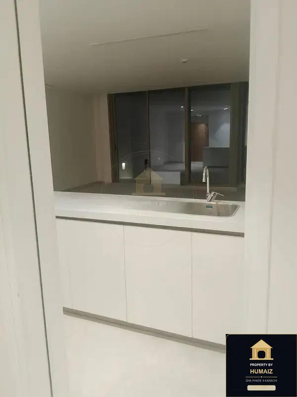 2-Bedroom Luxury Apartment (Brand New, 3 Bath, Suite 3) at Emaar Oceanfront For Rent in DHA Phase 8 Karachi — Photograph 13