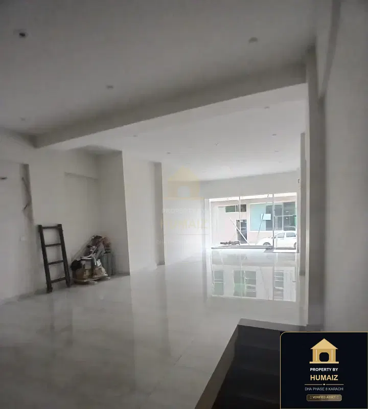 200 Sq. Yd. Commercial Building (Brand New, Unit 5) on Al-Murtaza Commercial For Sale in DHA Phase 8 Karachi — Photograph 4