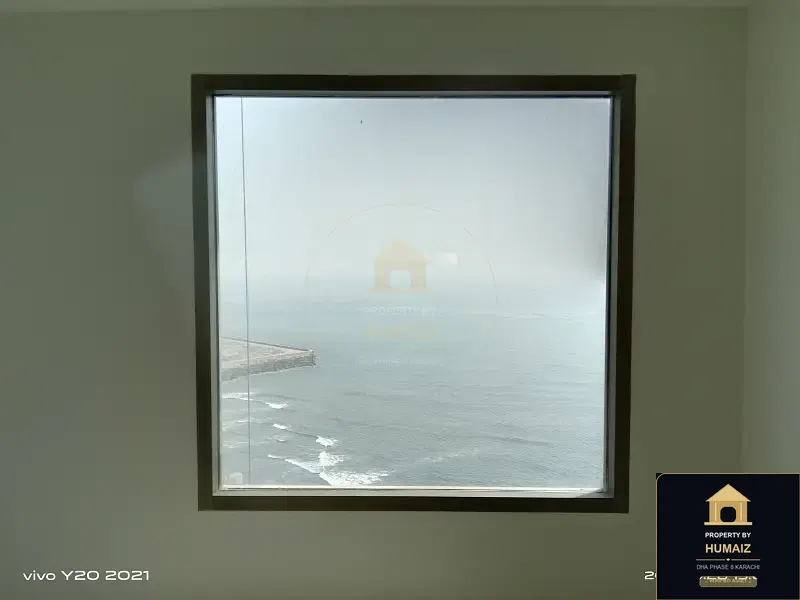 3-Bedroom Luxury Apartment (Sea Facing, 3 Bath, Suite 2) at Pearl Towers For Rent in DHA Phase 8 Karachi — Photograph 12