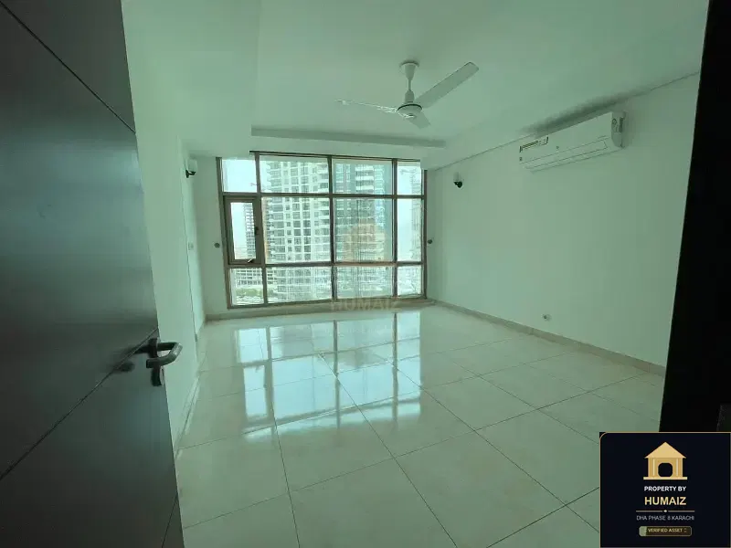 2-Bedroom Luxury Apartment (Sea Facing, 3 Bath, Suite 16) at Pearl Towers For Rent in DHA Phase 8 Karachi — Photograph 9