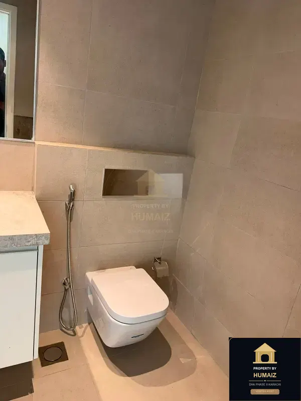3-Bedroom Luxury Apartment (Sea Facing, 5 Bath, Suite 19) at The Views For Sale in DHA Phase 8 Karachi — Photograph 24