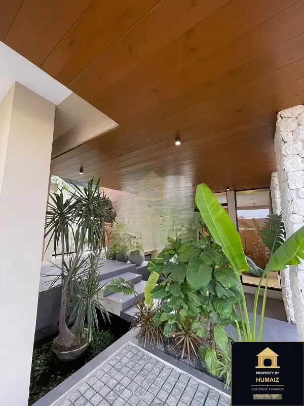 666 Sq. Yd. 5-Bedroom Luxury Villa (Basement, 5 Bath, Residence 9) in DHA Phase 8 For Sale in DHA Phase 8 Karachi — Photograph 3