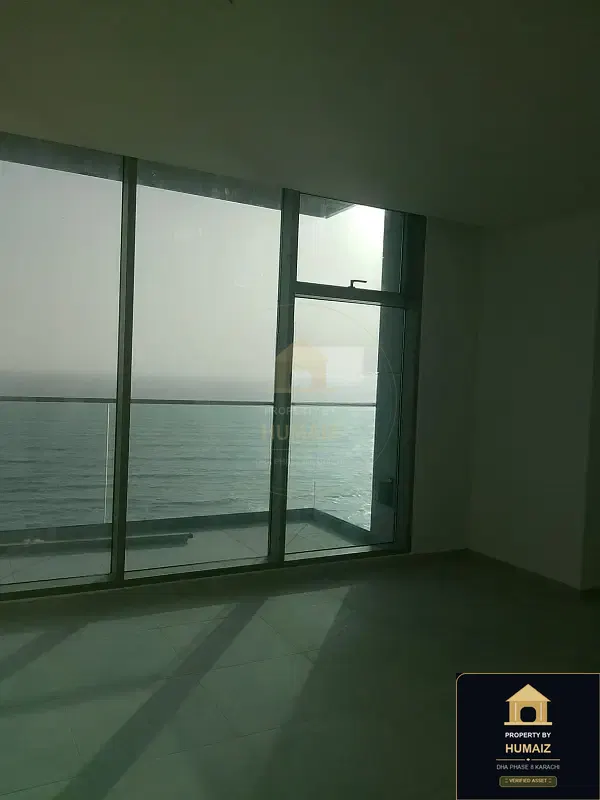 3-Bedroom Luxury Apartment (Brand New, 5 Bath, Suite 20) at The Views For Rent in DHA Phase 8 Karachi — Photograph 3