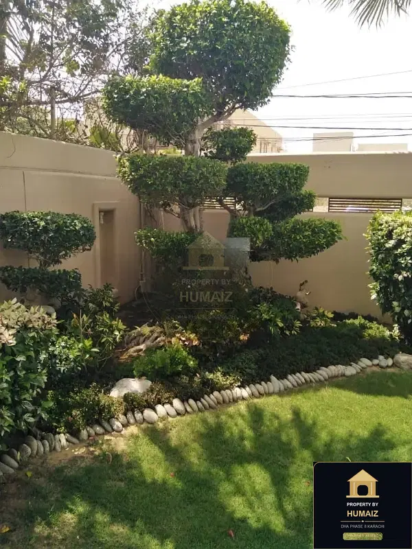 1,000 Sq. Yd. 6-Bedroom Luxury Villa (West Open, 6 Bath, Residence 40) in DHA Phase 8 For Sale in DHA Phase 8 Karachi — Photograph 3