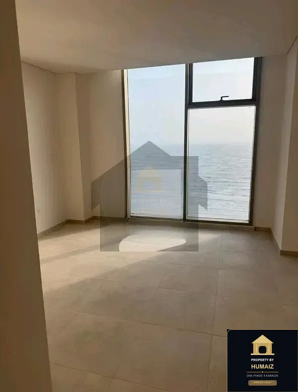 3-Bedroom Luxury Apartment (Sea Facing, 5 Bath, Suite 26) at The Views For Sale in DHA Phase 8 Karachi — Photograph 4