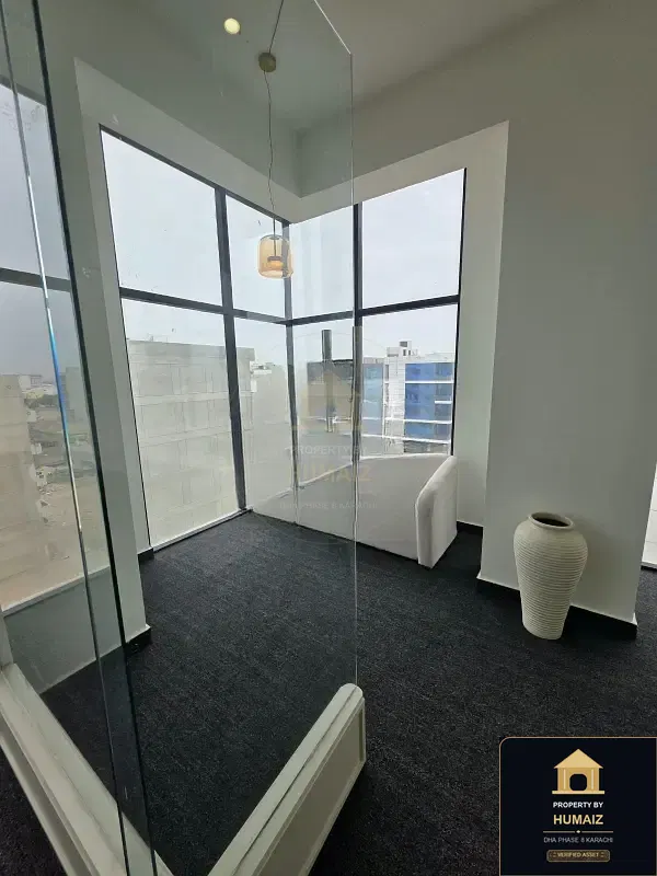 200 Sq. Yd. Corporate Office Space (Corner, 1 Bath, Unit 4) on Al-Murtaza Commercial For Rent in DHA Phase 8 Karachi — Photograph 4