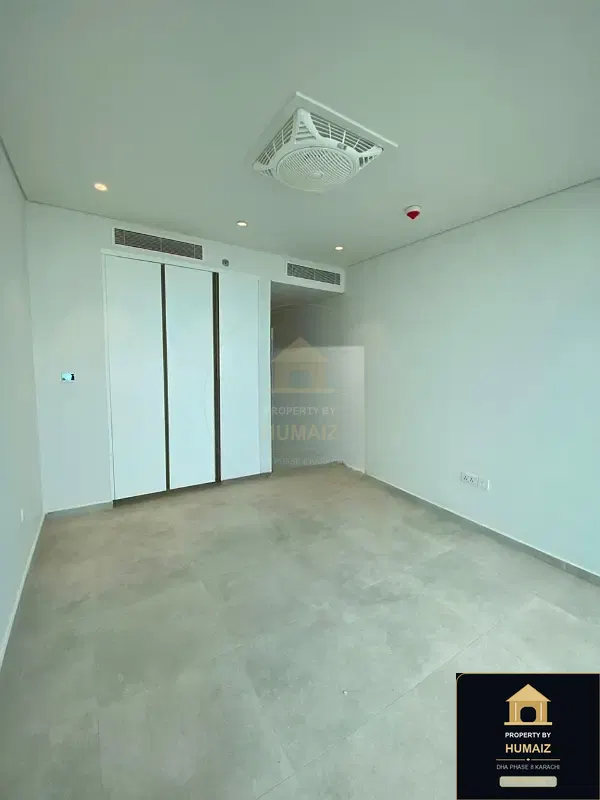 2-Bedroom Luxury Apartment (Sea Facing, 3 Bath, Suite 25) at The Views For Rent in DHA Phase 8 Karachi — Photograph 15