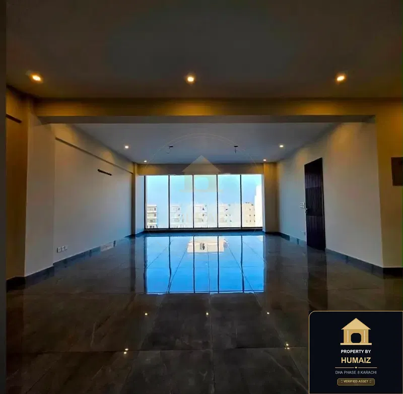 113 Sq. Yd. Corporate Office Space (1 Bath, Unit 10) on Al-Murtaza Commercial For Rent in DHA Phase 8 Karachi — Photograph 6
