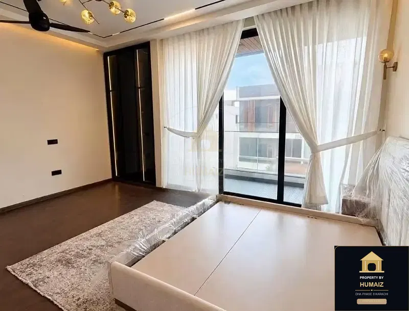 500 Sq. Yd. 5-Bedroom Luxury Villa in Khayaban-e-Shaheen For Sale in DHA Phase 8 Karachi — Photograph 3