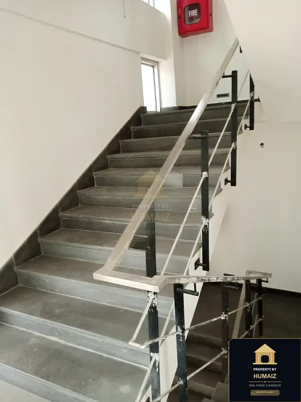 200 Sq. Yd. Commercial Building (Corner, 5 Bath, Unit 1) in DHA Phase 8 For Rent in DHA Phase 8 Karachi — Photograph 10