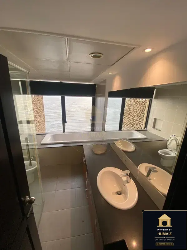 2-Bedroom Luxury Apartment (Sea Facing, 4 Bath, Suite 6) at Coral Towers For Sale in DHA Phase 8 Karachi — Photograph 10