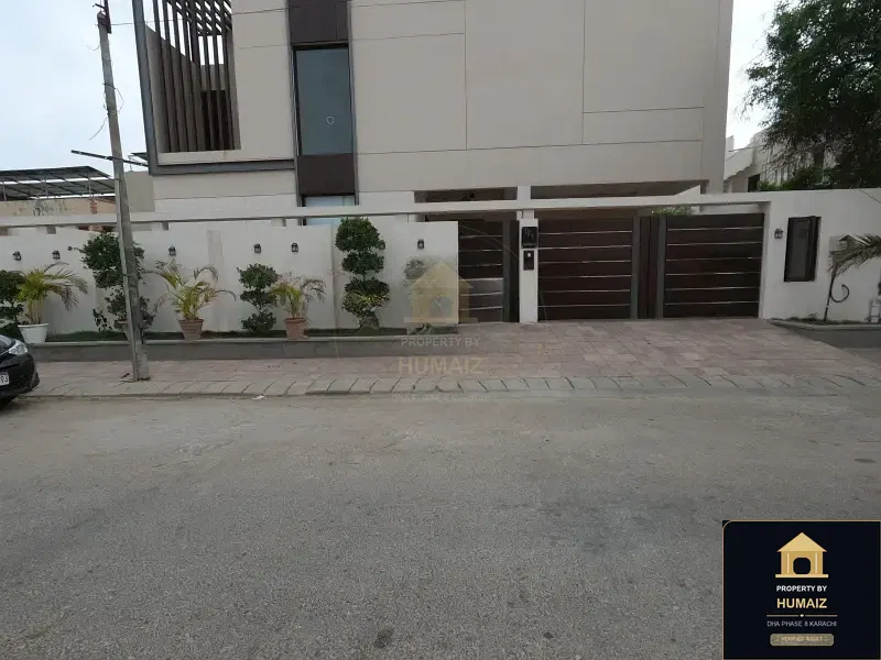 500 Sq. Yd. 5-Bedroom Luxury Villa (Private Pool, 5 Bath, Residence 39) in DHA Phase 8 For Sale in DHA Phase 8 Karachi — Photograph 4