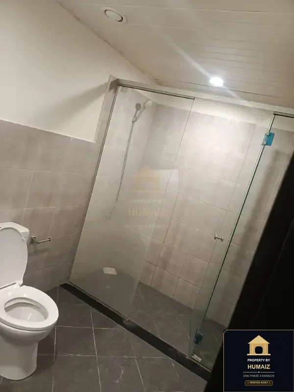 3-Bedroom Luxury Apartment (5 Bath, Suite 2) at Pearl Towers For Sale in DHA Phase 8 Karachi — Photograph 10