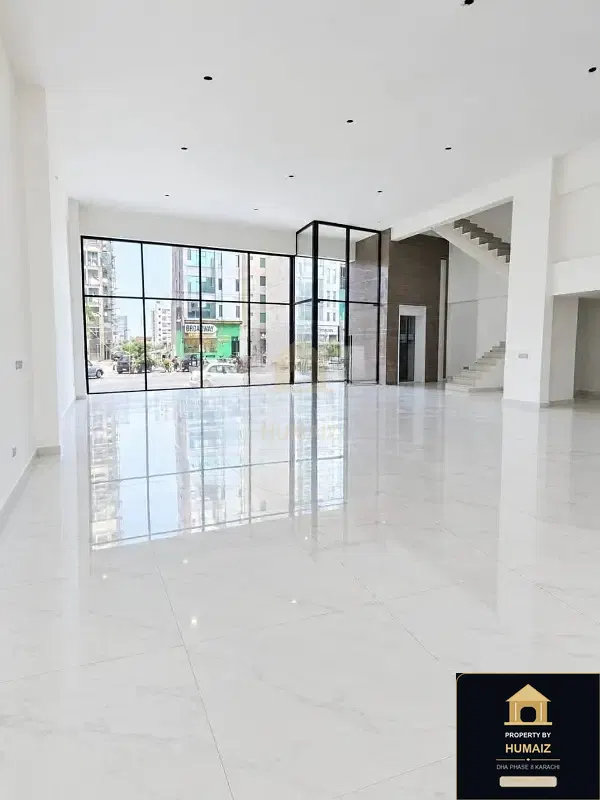 200 Sq. Yd. Commercial Building on Khayaban-e-Shaheen For Rent in DHA Phase 8 Karachi — Photograph 3