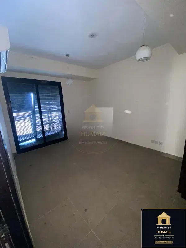 4-Bedroom Luxury Apartment (Sea Facing, 6 Bath, Suite 6) at Coral Towers For Sale in DHA Phase 8 Karachi — Photograph 17