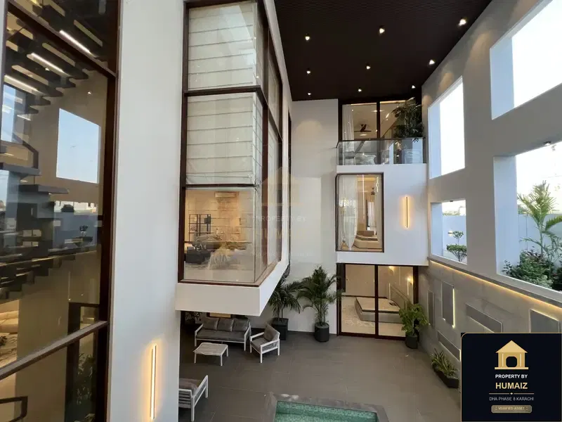 1,000 Sq. Yd. 7-Bedroom Luxury Villa (West Open, Residence 7) in DHA Phase 8 For Sale in DHA Phase 8 Karachi — Photograph 3