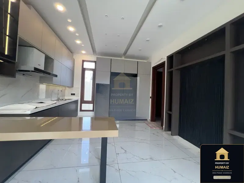 500 Sq. Yd. 6-Bedroom Luxury Villa (West Open, 6 Bath, Residence 121) in DHA Phase 8 For Sale in DHA Phase 8 Karachi — Photograph 27