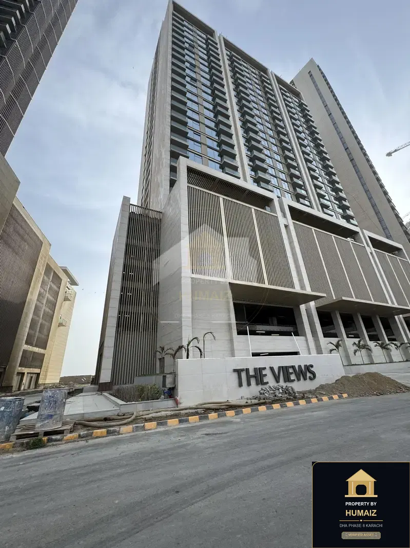 3-Bedroom Luxury Apartment (Sea Facing, 5 Bath, Suite 14) at The Views For Sale in DHA Phase 8 Karachi — Photograph 2