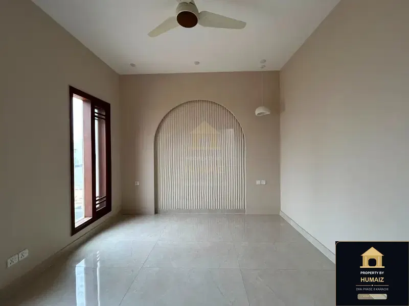 300 Sq. Yd. 5-Bedroom Luxury Villa on Khayaban-e-Sahil For Sale in DHA Phase 8 Karachi — Photograph 8