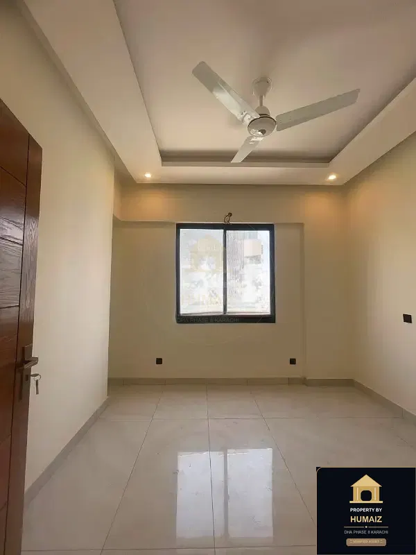 3-Bedroom Luxury Apartment (Corner, 3 Bath, Suite 12) on Al-Murtaza Commercial For Rent in DHA Phase 8 Karachi — Photograph 10