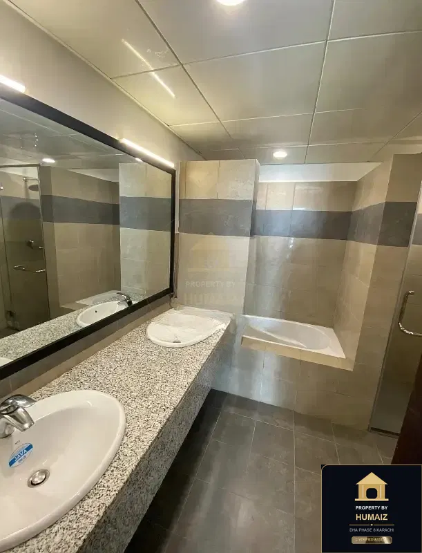2-Bedroom Luxury Apartment (Sea Facing, 3 Bath, Suite 21) at Pearl Towers For Rent in DHA Phase 8 Karachi — Photograph 6
