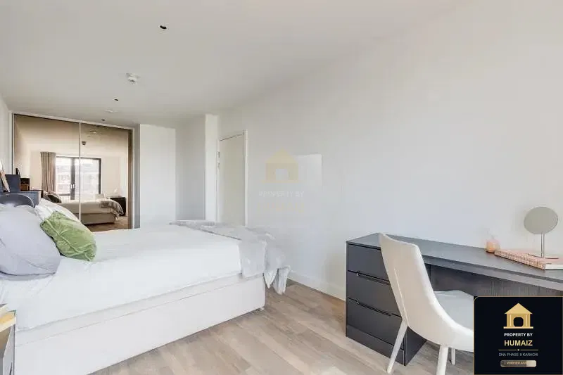 2-Bedroom Luxury Apartment (Sea Facing, 2 Bath, Suite 15) at Pearl Towers For Sale in DHA Phase 8 Karachi — Photograph 19
