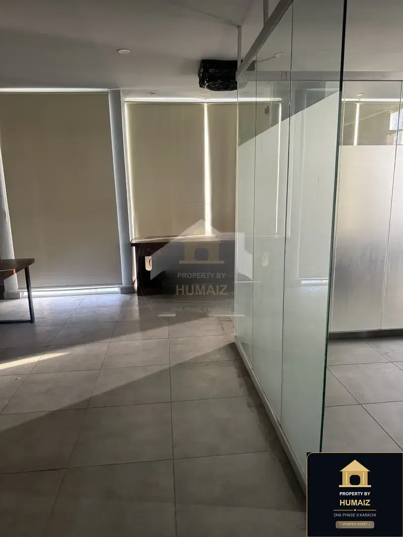 111 Sq. Yd. Corporate Office Space (Corner, Unit 4) on Zulfiqar Commercial For Rent in DHA Phase 8 Karachi — Photograph 3