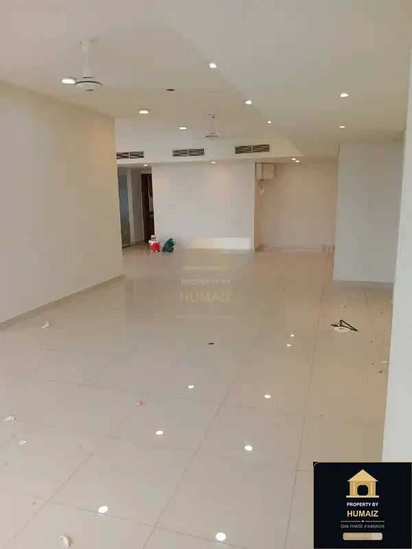 2-Bed Luxury Penthouse (Sea Facing, 4 Bath, Suite 2) at Reef Towers For Rent in DHA Phase 8 Karachi — Photograph 10