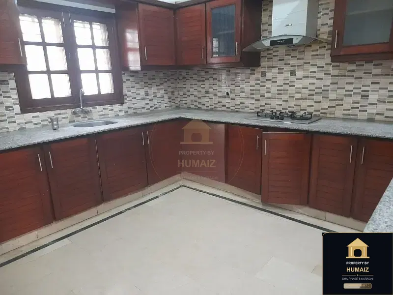 3-Bedroom Upper/Lower Portion (3 Bath, Unit 3) in Zone A For Rent in DHA Phase 8 Karachi — Photograph 3
