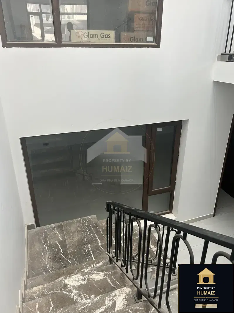 300 Sq. Yd. 5-Bedroom Luxury Villa at Panorama For Sale in DHA Phase 8 Karachi — Photograph 17