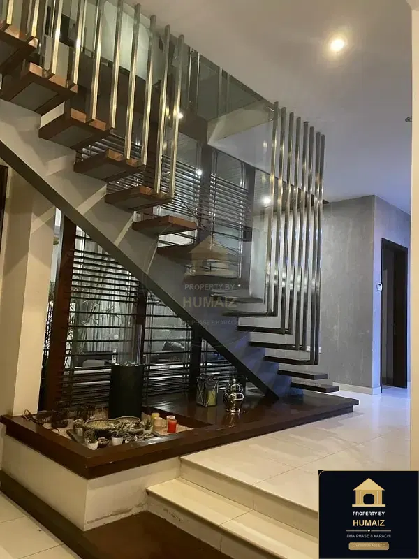 500 Sq. Yd. 4-Bedroom Luxury Villa (5 Bath, Residence 5) in DHA Phase 8 For Sale in DHA Phase 8 Karachi — Photograph 2