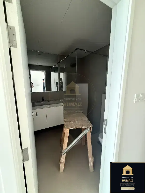 2-Bedroom Luxury Apartment (Sea Facing, 3 Bath, Suite 21) at The Views For Rent in DHA Phase 8 Karachi — Photograph 6