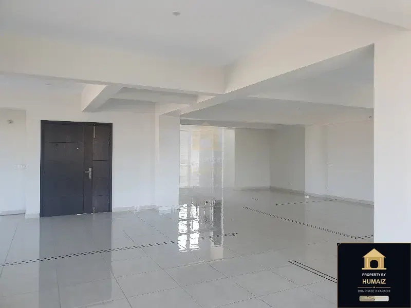 222 Sq. Yd. Corporate Office Space in Zone A For Rent in DHA Phase 8 Karachi — Photograph 2