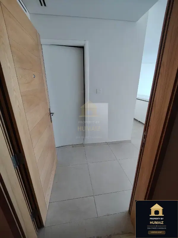 2-Bedroom Luxury Apartment (Park Facing, 3 Bath, Suite 38) at The Views For Rent in DHA Phase 8 Karachi — Photograph 16