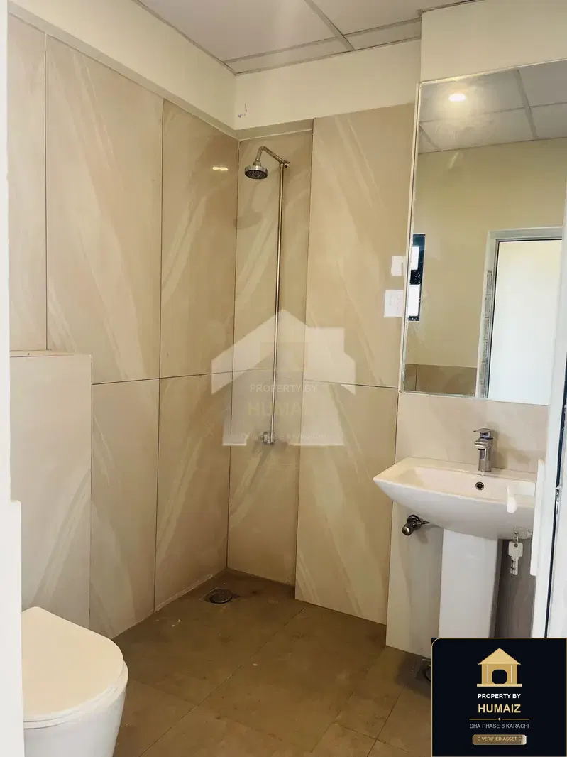 3-Bedroom Luxury Apartment (Brand New, 4 Bath, Suite 21) in DHA Phase 8 For Sale in DHA Phase 8 Karachi — Photograph 7