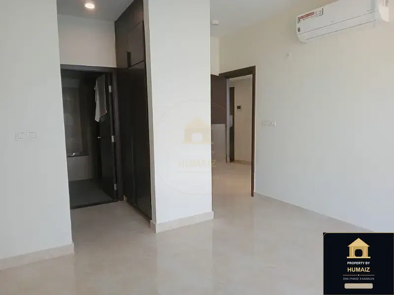 3-Bedroom Luxury Apartment (Sea Facing, 5 Bath, Suite 32) at Pearl Towers For Rent in DHA Phase 8 Karachi — Photograph 18