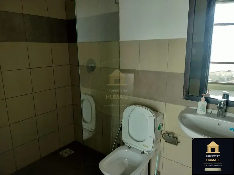 4-Bedroom Luxury Apartment (Private Pool, 4 Bath, Suite 6) at Pearl Towers For Rent in DHA Phase 8 Karachi — Photograph 10