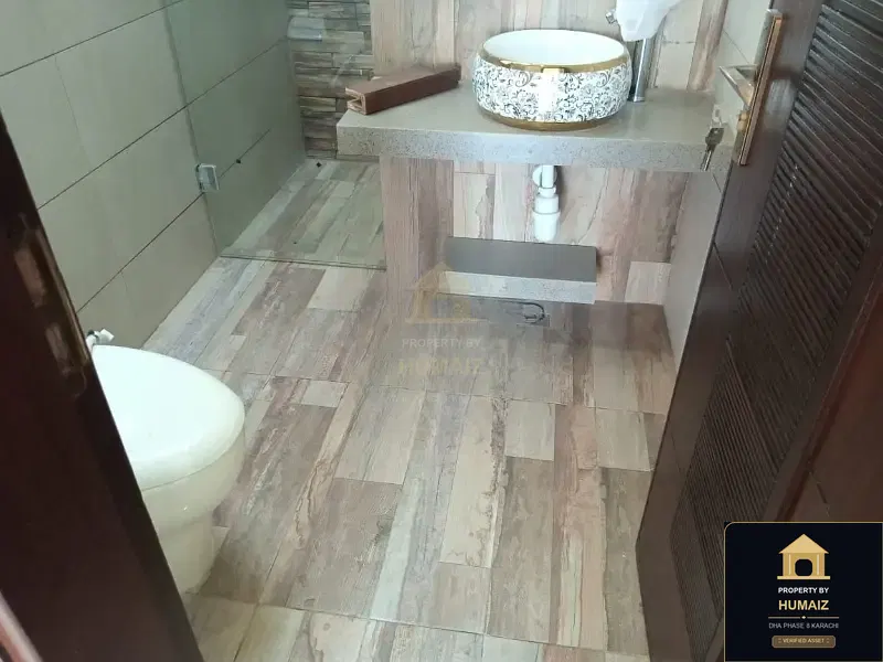 100 Sq. Yd. 4-Bedroom Luxury Villa (Basement, 4 Bath, Residence 5) in DHA Phase 8 For Sale in DHA Phase 8 Karachi — Photograph 16